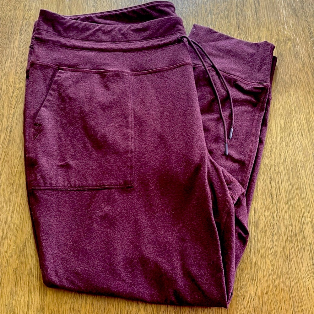 Old Navy Cozecore Leggings. Go-Dry. Size 3x. Very comfy and warm!